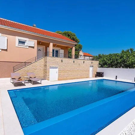 Mimi Ferienhaus Zadar